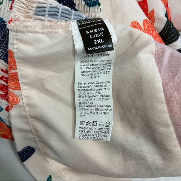 SHEIN Solar Sun Floral Crop Top - Picture 6 of 6